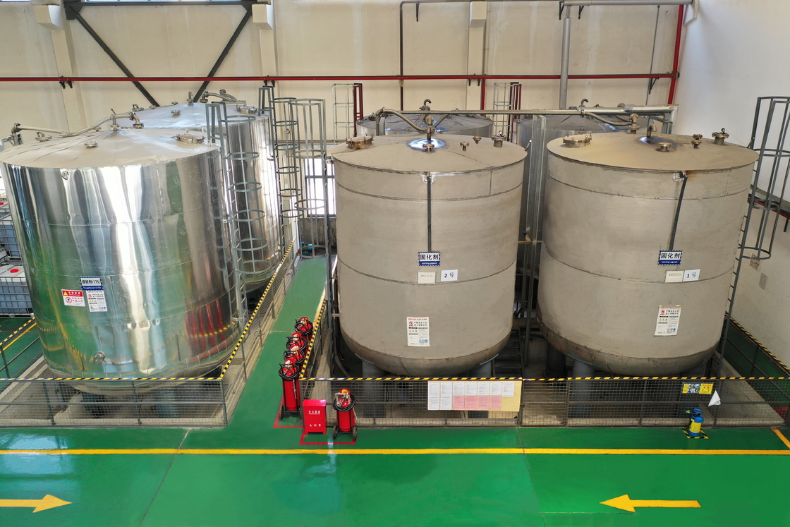 ความสามารถในการเผาไหม้ กันไฟ epoxy resin ระยะเวลาการเย็นสําหรับ CT PT ISOLATOR BUSHING SENSOR