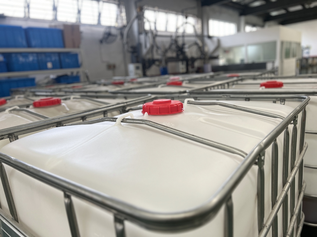 ความสามารถในการเผาไหม้ กันไฟ epoxy resin ระยะเวลาการเย็นสําหรับ CT PT ISOLATOR BUSHING SENSOR