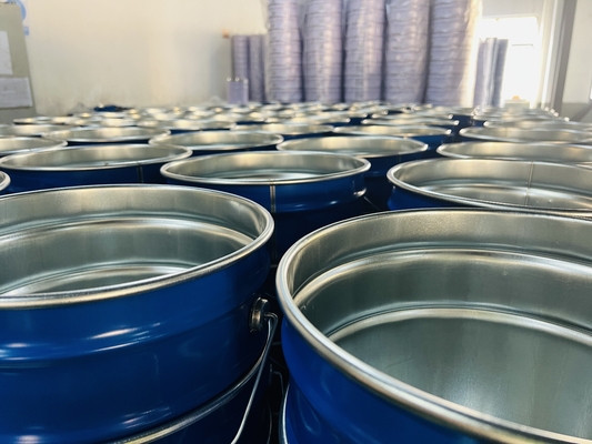 สีเหลืองอ่อน ผิวเหลว viscous ยอมต่อ UV Epoxy with Cas No Epoxy Resin สําหรับกลางแจ้ง