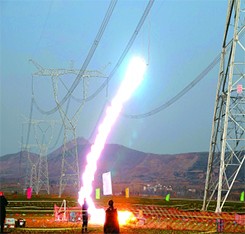 ความต้านทานในการแยก Epoxy Resin Clear Liquid Hardener สําหรับเครื่องแปลงชนิดแห้ง 2